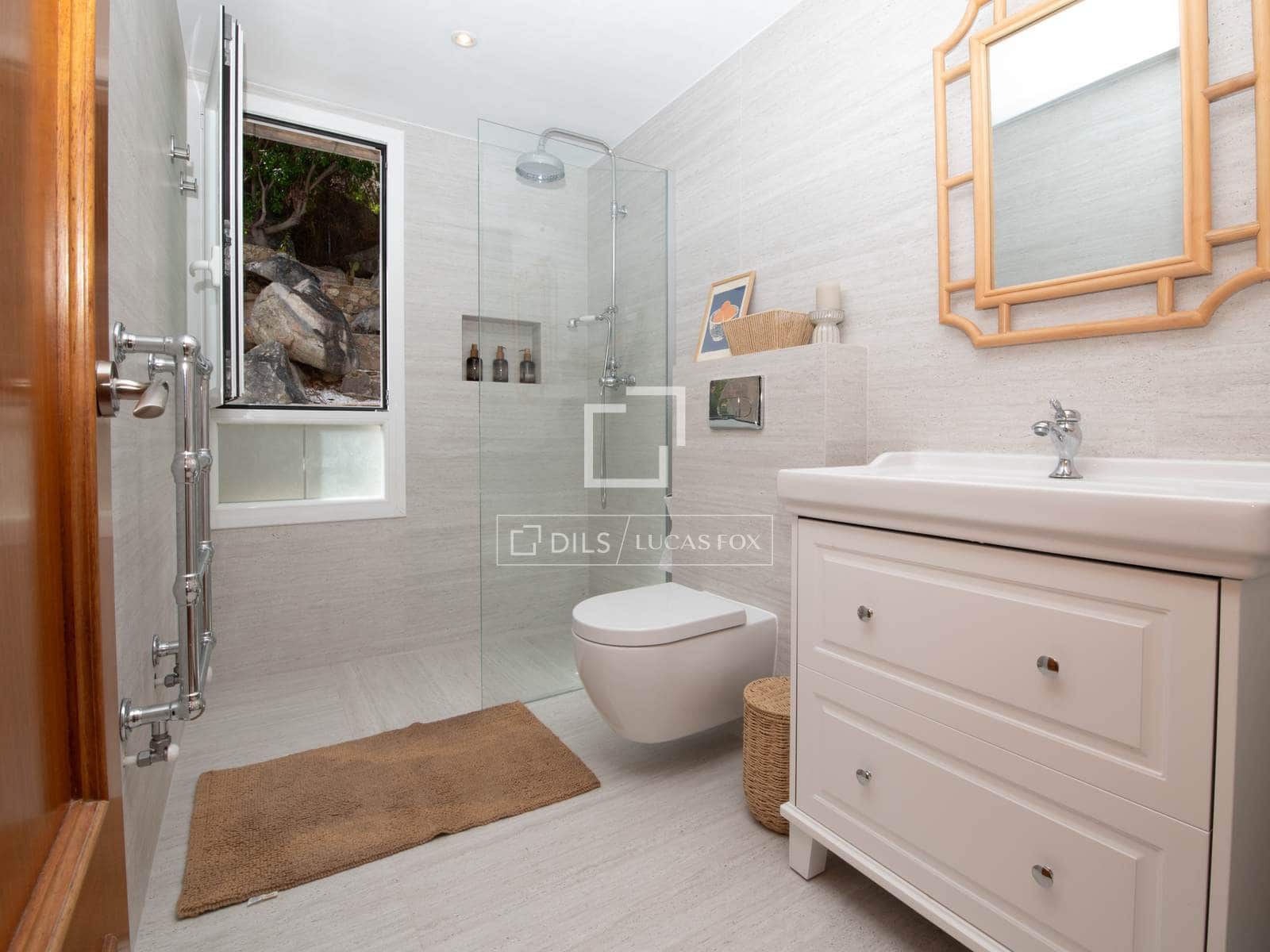5 bedroom Villa for sale in Calonge i Sant Antoni with pool garage - € 995,000 (Ref: 10045696)