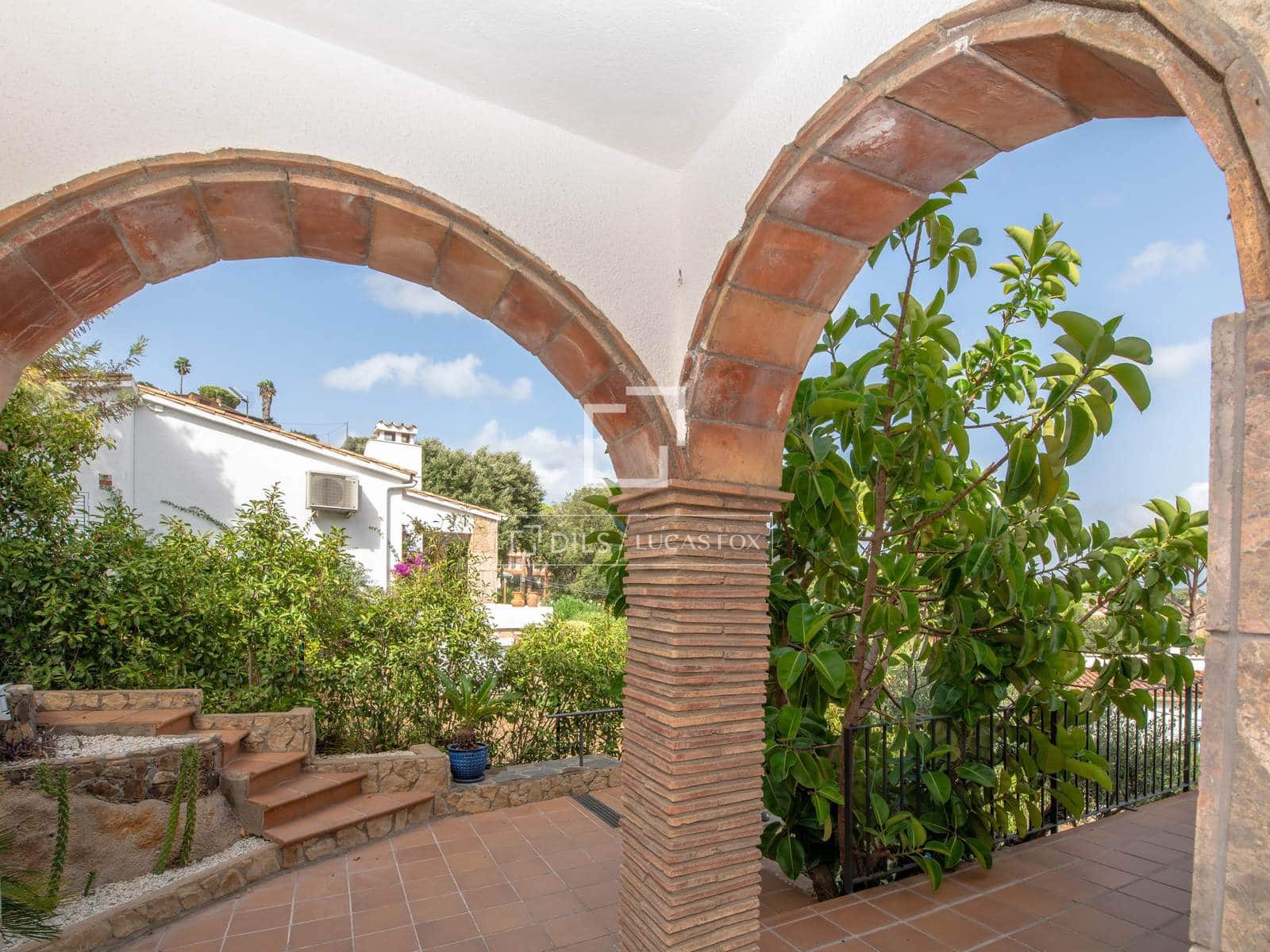 5 bedroom Villa for sale in Calonge i Sant Antoni with pool garage - € 995,000 (Ref: 10045696)