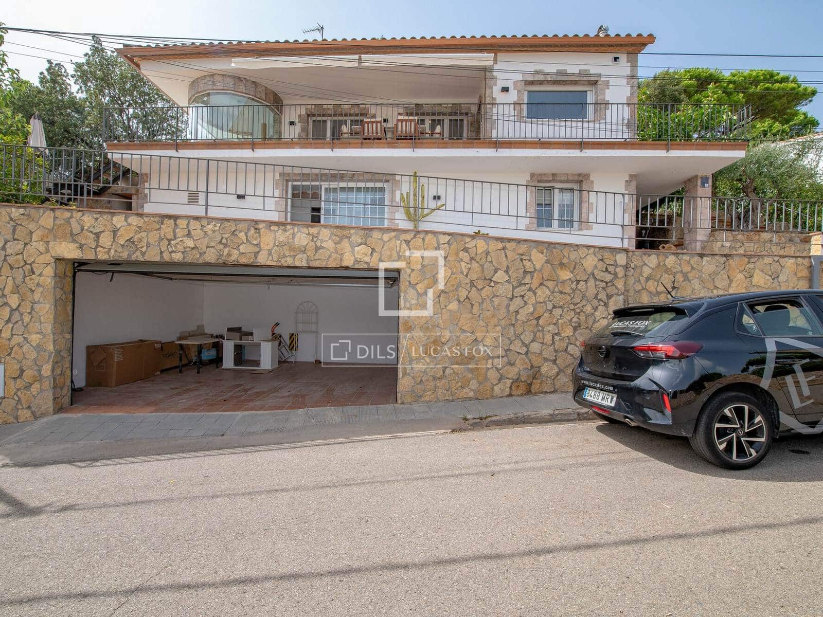 5 bedroom Villa for sale in Calonge i Sant Antoni with pool garage - € 995,000 (Ref: 10045696)