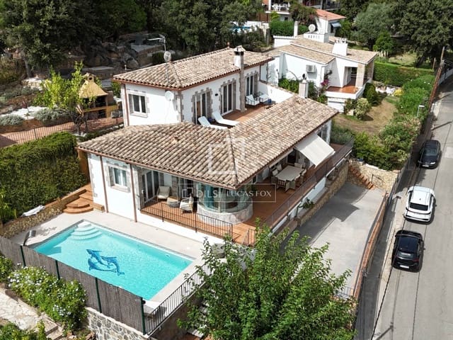 5 bedroom Villa for sale in Calonge i Sant Antoni with pool garage - € 995,000 (Ref: 10045696)