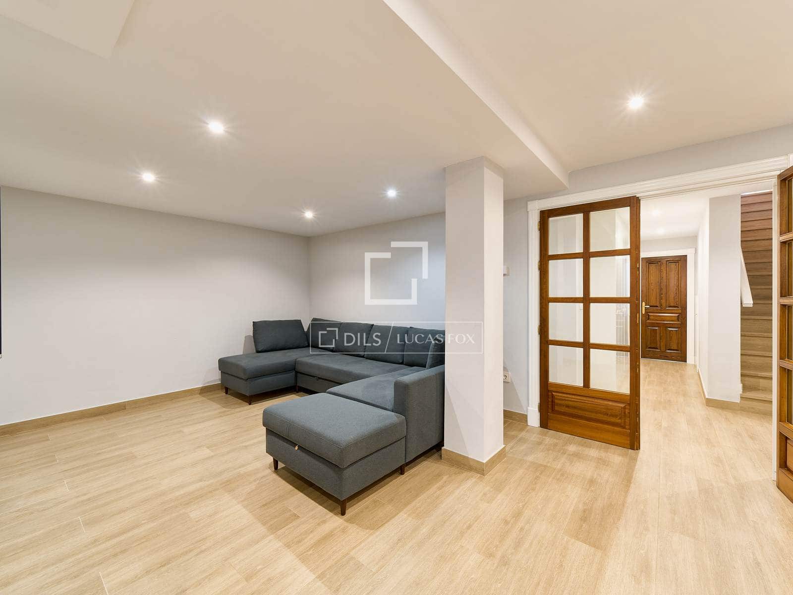 5 bedroom Villa for sale in Otura with pool garage - € 1,295,000 (Ref: 10045697)