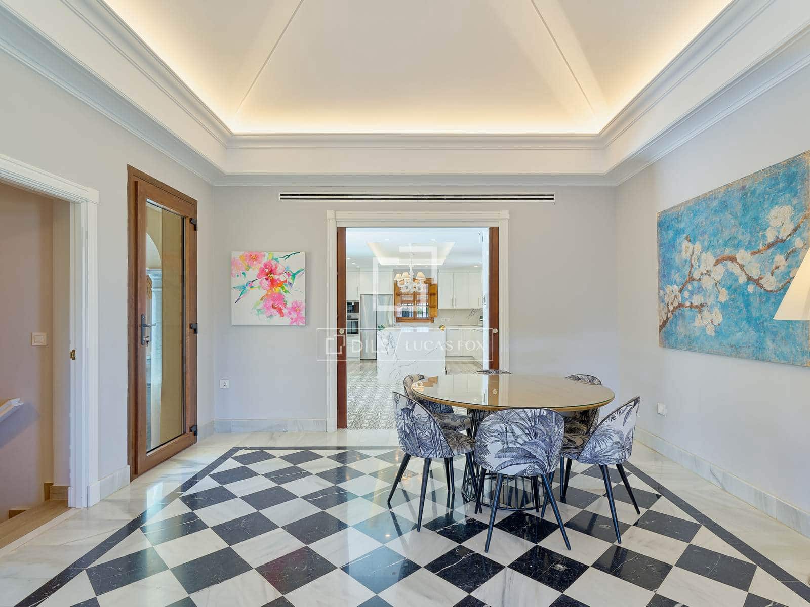 5 bedroom Villa for sale in Otura with pool garage - € 1,295,000 (Ref: 10045697)