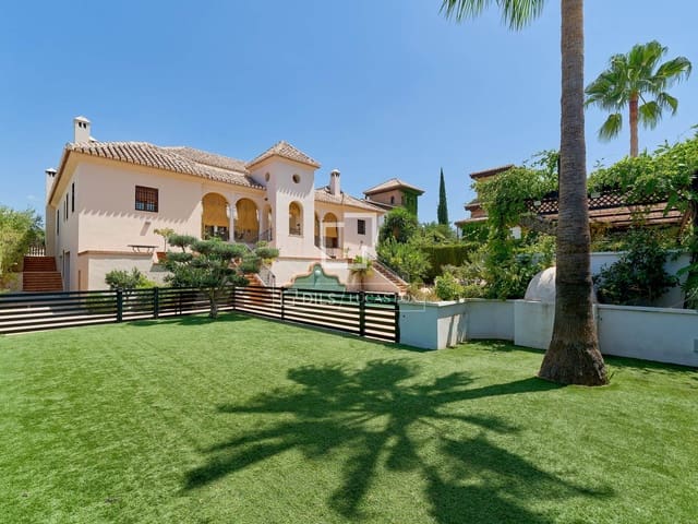 5 slaapkamer Villa te koop in Otura met zwembad garage - € 1.295.000 (Ref: 10045697)