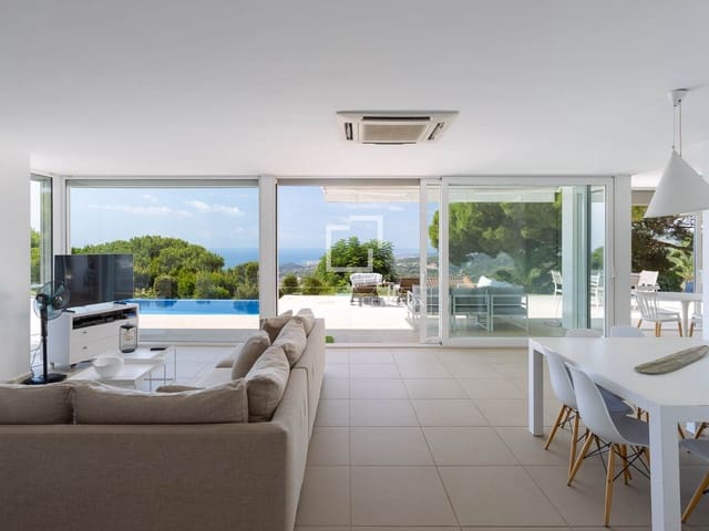5 slaapkamer Villa te koop in Sant Andreu de Llavaneres met zwembad garage - € 5.000.000 (Ref: 10045844)