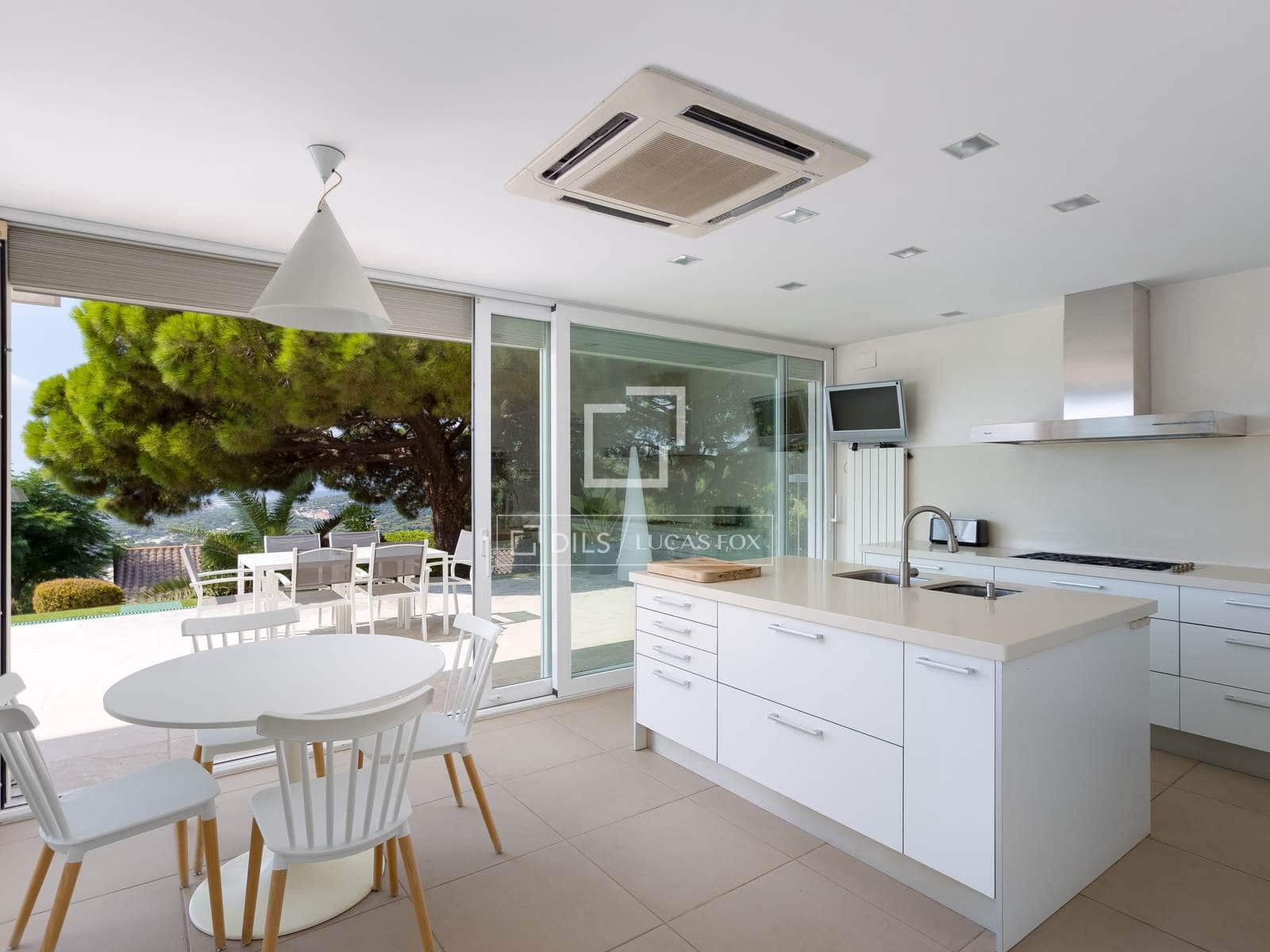 5 slaapkamer Villa te koop in Sant Andreu de Llavaneres met zwembad garage - € 5.000.000 (Ref: 10045844)