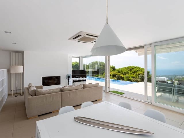 5 slaapkamer Villa te koop in Sant Andreu de Llavaneres met zwembad garage - € 5.000.000 (Ref: 10045844)