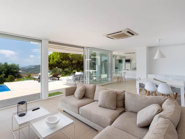 5 slaapkamer Villa te koop in Sant Andreu de Llavaneres met zwembad garage - € 5.000.000 (Ref: 10045844)
