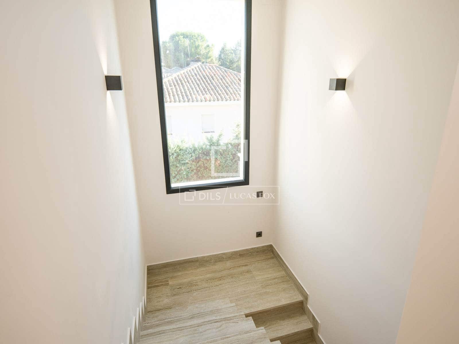 5 sypialnia Willa do wynajęcia w Miasto Madryt z basenem garażem - 4 900 € (Ref: 10045948)