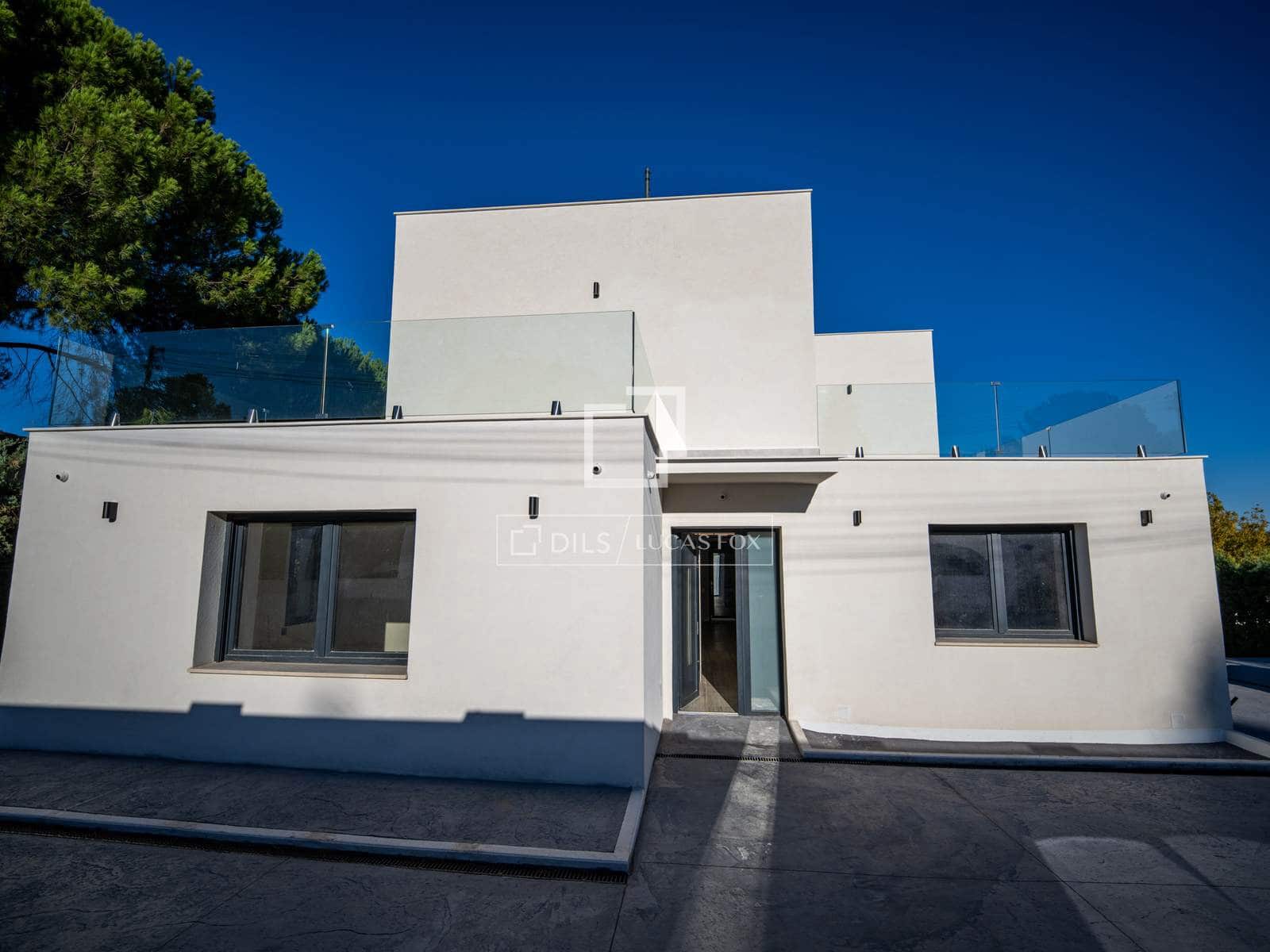 5 sypialnia Willa do wynajęcia w Miasto Madryt z basenem garażem - 4 900 € (Ref: 10045948)