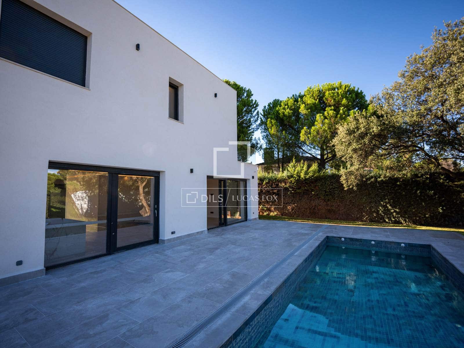 5 sypialnia Willa do wynajęcia w Miasto Madryt z basenem garażem - 4 900 € (Ref: 10045948)