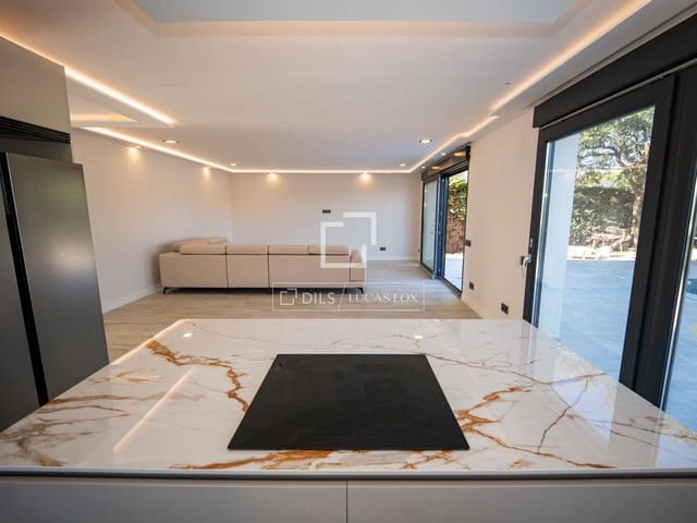 5 sypialnia Willa do wynajęcia w Miasto Madryt z basenem garażem - 4 900 € (Ref: 10045948)