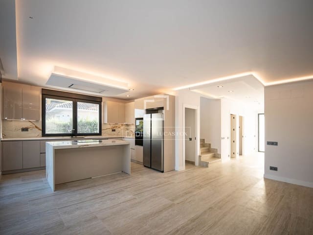 5 sypialnia Willa do wynajęcia w Miasto Madryt z basenem garażem - 4 900 € (Ref: 10045948)