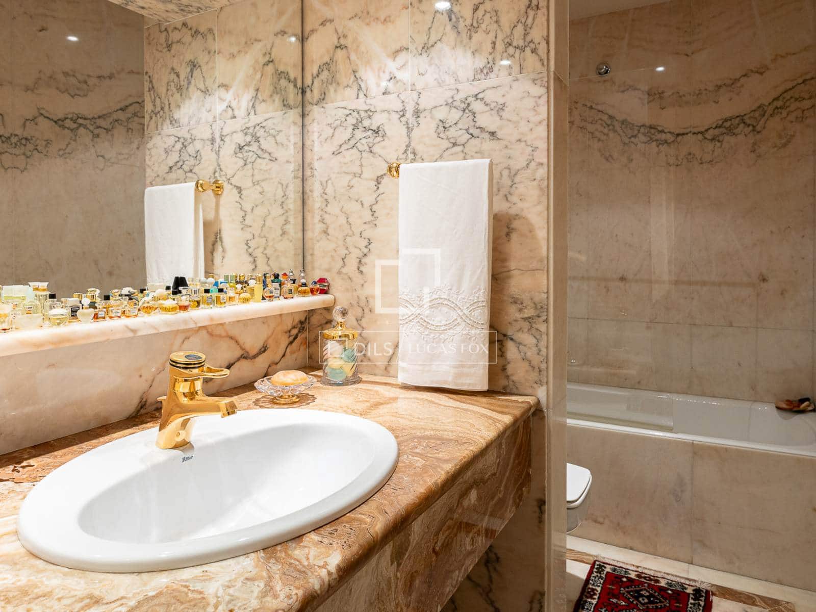 8 chambre Villa/Maison à vendre à Barcelone ville avec piscine garage - 4 100 000 € (Ref: 10048045)