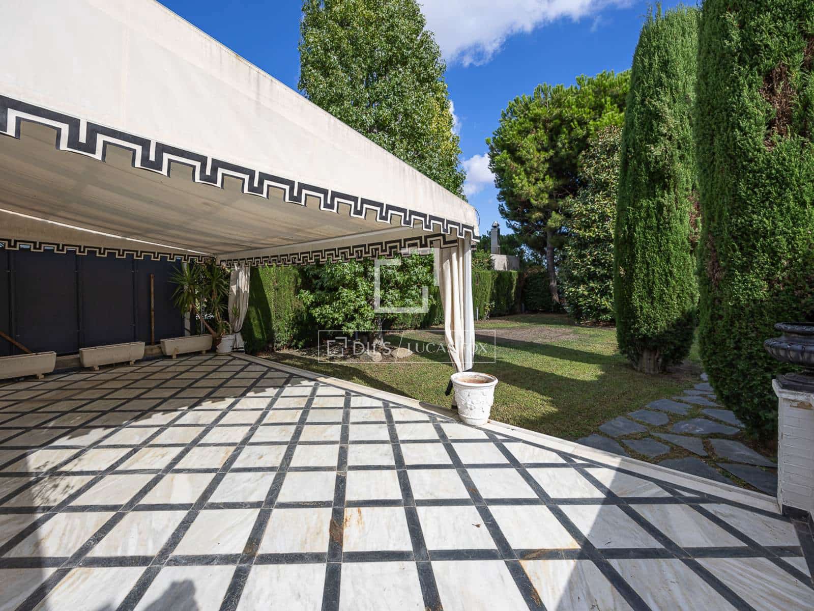 8 chambre Villa/Maison à vendre à Barcelone ville avec piscine garage - 4 100 000 € (Ref: 10048045)