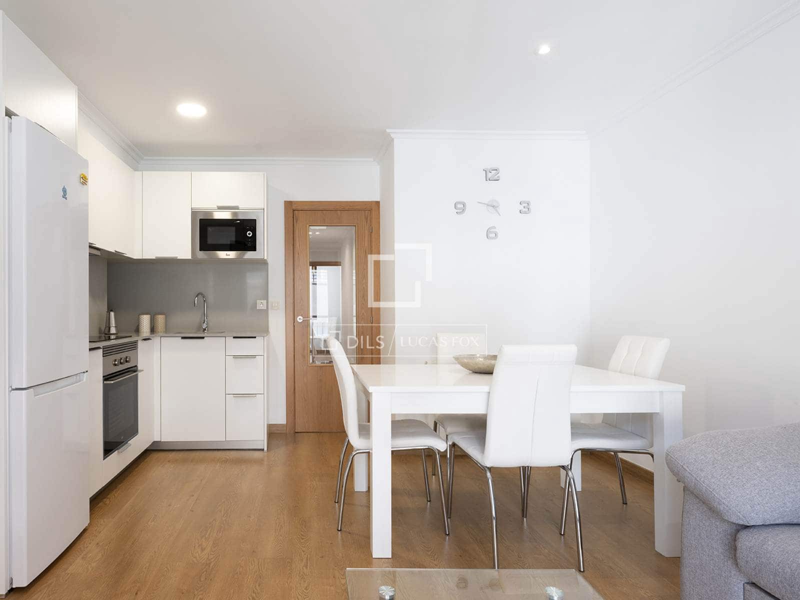 2 bedroom Apartment for rent in Vigo with garage - € 1,000 (Ref: 10048047)
