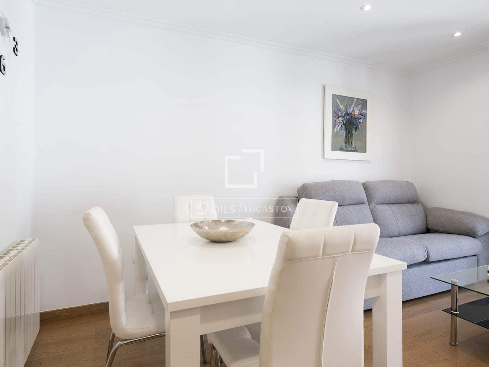 2 bedroom Apartment for rent in Vigo with garage - € 1,000 (Ref: 10048047)