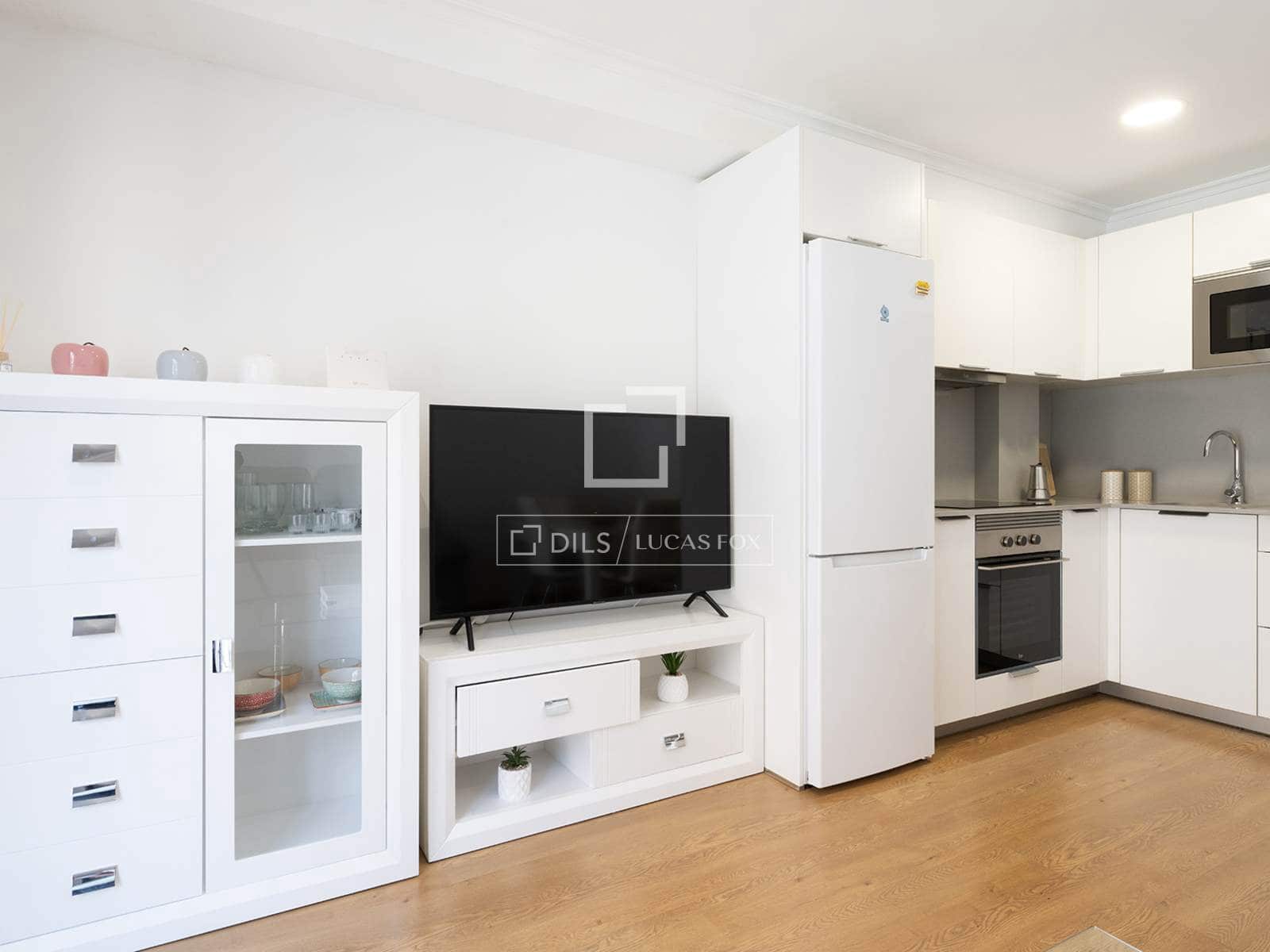 2 bedroom Apartment for rent in Vigo with garage - € 1,000 (Ref: 10048047)