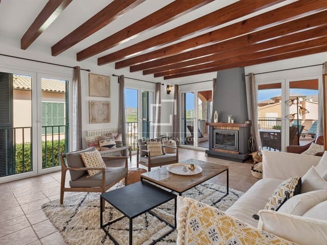 3 sypialnia Willa na sprzedaż w Cala Ratjada, Capdepera z basenem garażem - 1 490 000 € (Ref: 10048198)