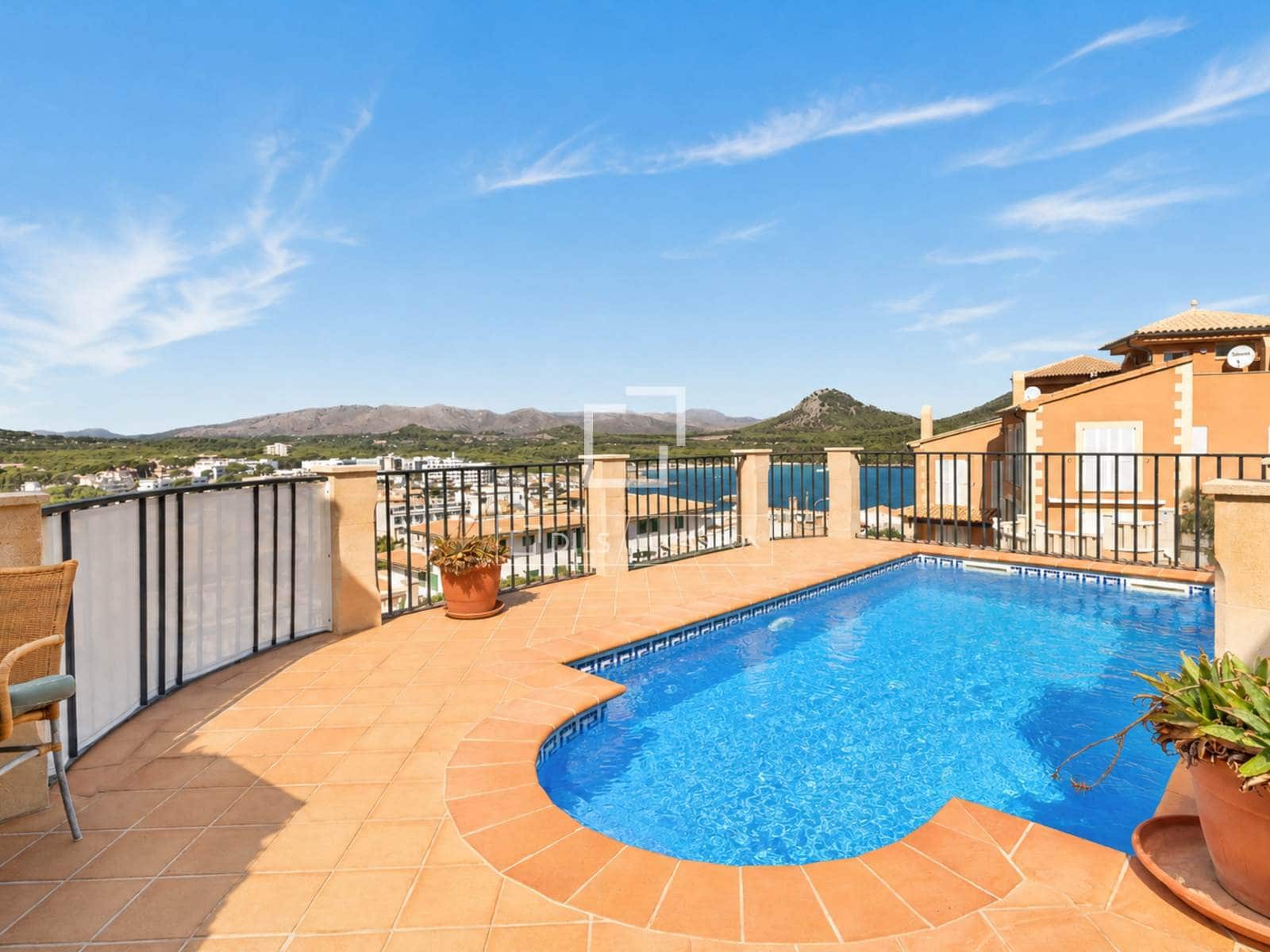 3 sypialnia Willa na sprzedaż w Cala Ratjada z basenem garażem - 1 490 000 € (Ref: 10048198)