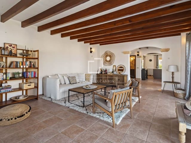 3 sypialnia Willa na sprzedaż w Cala Ratjada, Capdepera z basenem garażem - 1 490 000 € (Ref: 10048198)