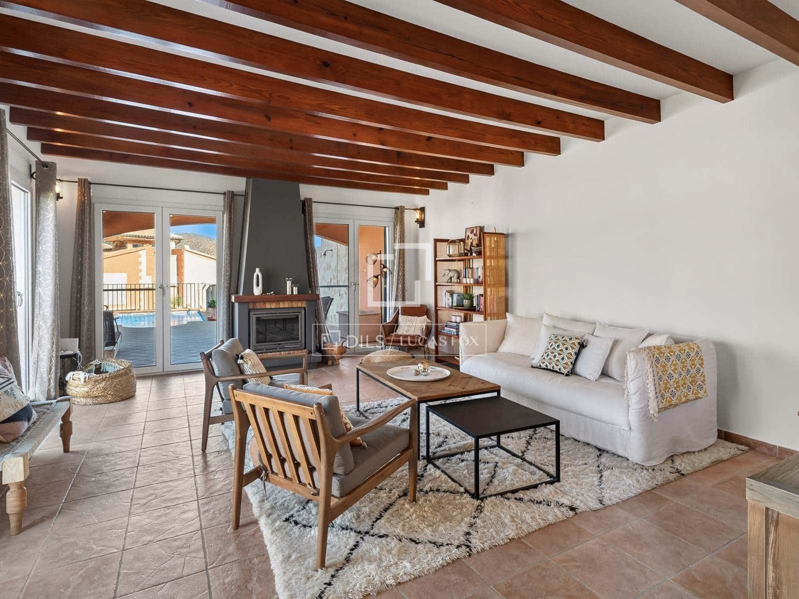 3 sypialnia Willa na sprzedaż w Cala Ratjada z basenem garażem - 1 490 000 € (Ref: 10048198)