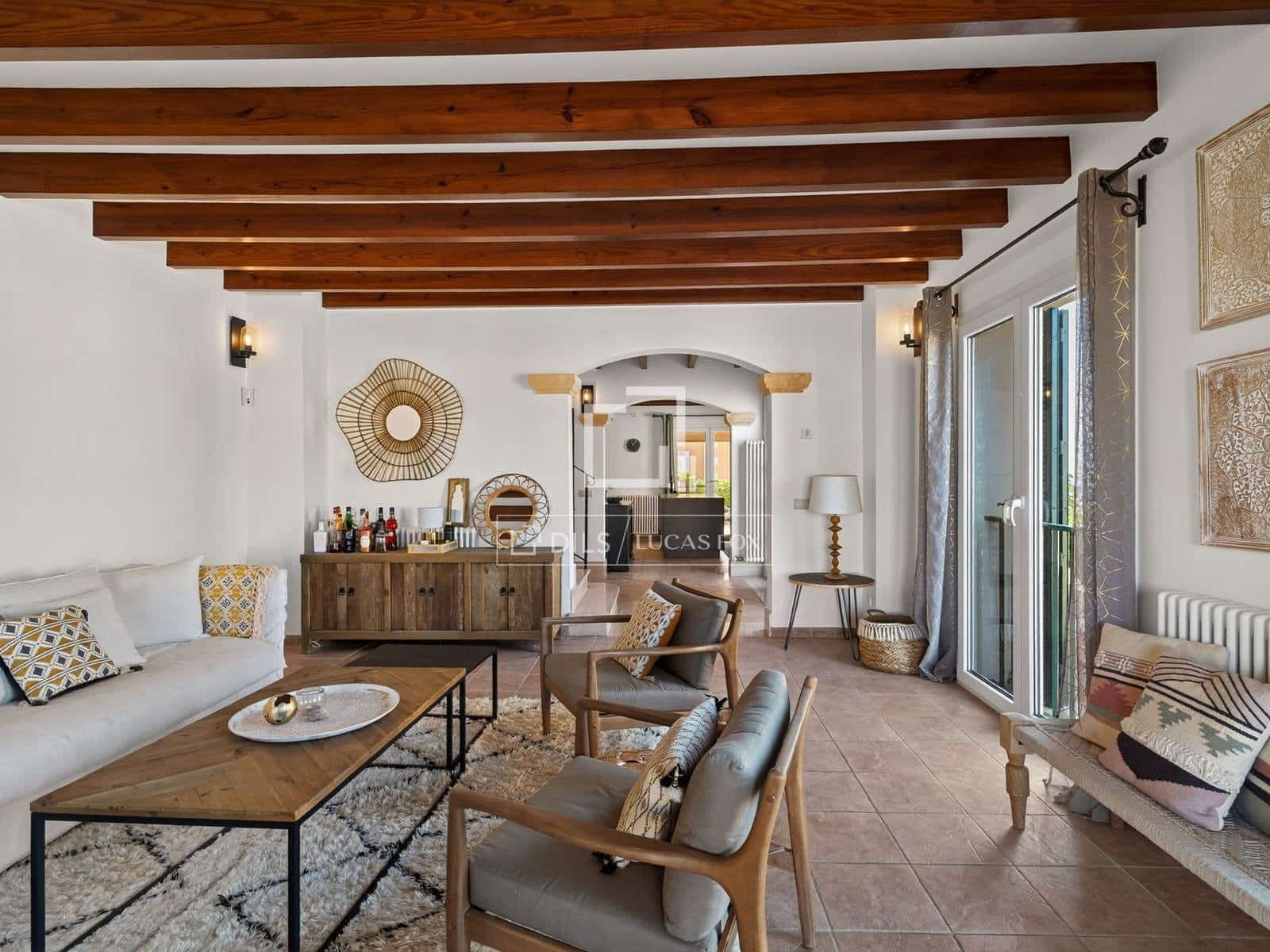3 sypialnia Willa na sprzedaż w Cala Ratjada z basenem garażem - 1 490 000 € (Ref: 10048198)