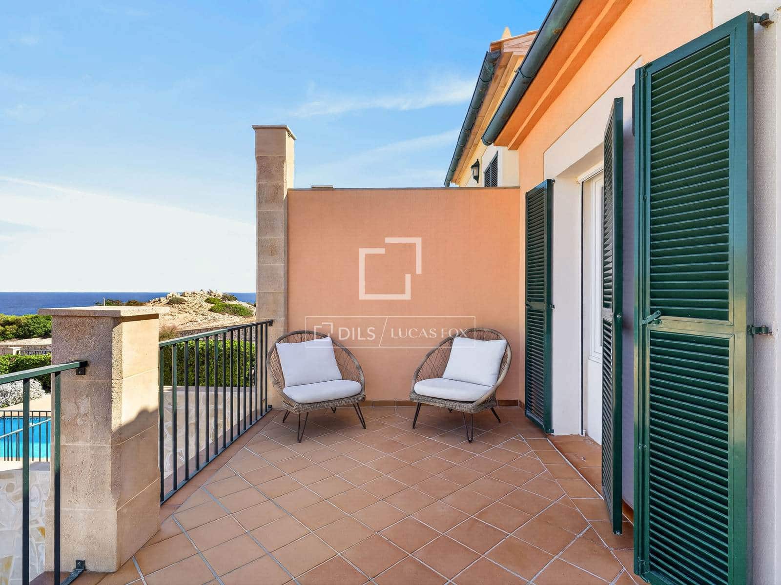 3 sypialnia Willa na sprzedaż w Cala Ratjada z basenem garażem - 1 490 000 € (Ref: 10048198)
