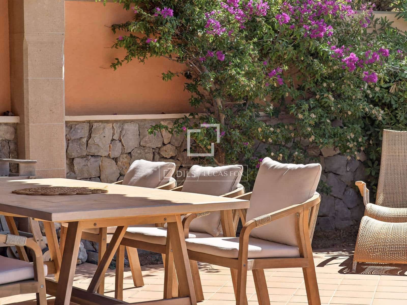 3 sypialnia Willa na sprzedaż w Cala Ratjada z basenem garażem - 1 490 000 € (Ref: 10048198)