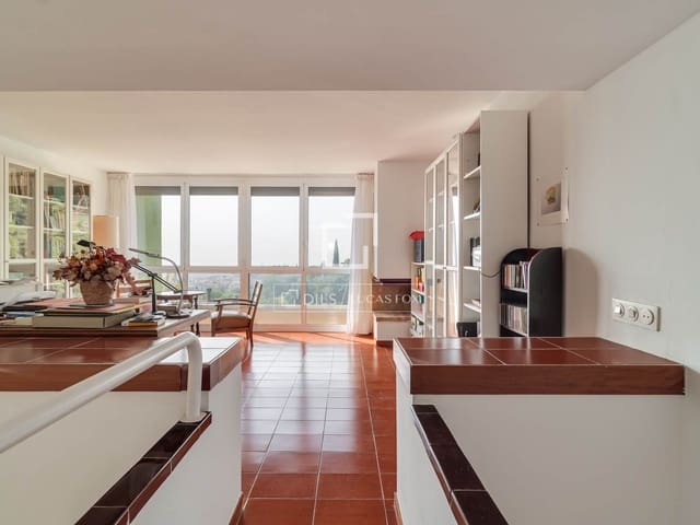 Chalet de 3 habitaciones en Barcelona ciudad en alquiler con piscina garaje - 3.925 € (Ref: 10048437)