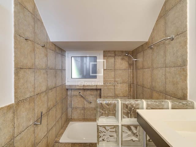 Chalet de 3 habitaciones en Barcelona ciudad en alquiler con piscina garaje - 3.925 € (Ref: 10048437)