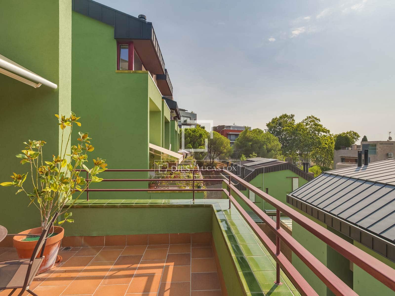 Chalet de 3 habitaciones en Barcelona ciudad en alquiler con piscina garaje - 3.925 € (Ref: 10048437)
