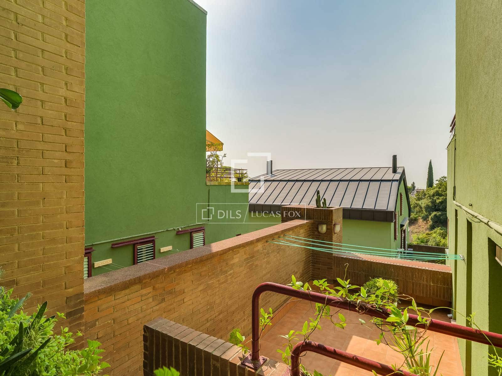 Chalet de 3 habitaciones en Barcelona ciudad en alquiler con piscina garaje - 3.925 € (Ref: 10048437)