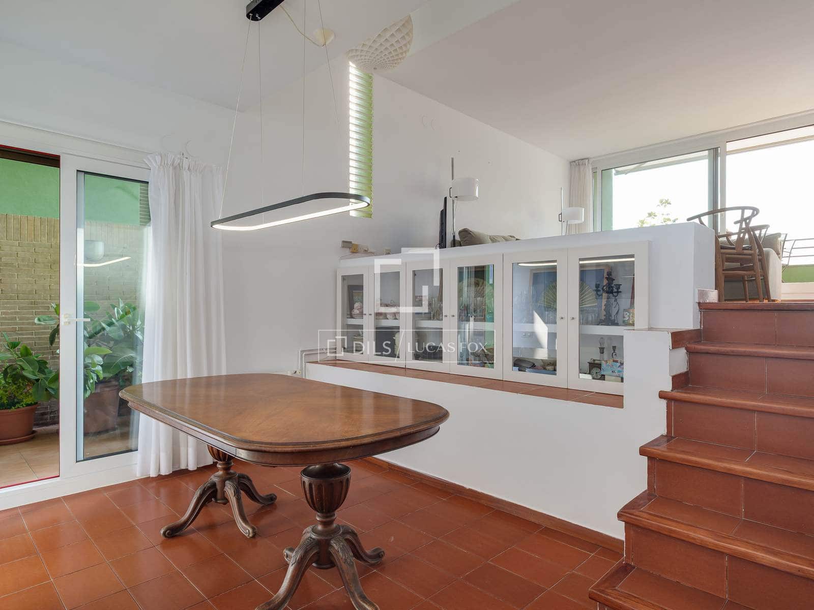 Chalet de 3 habitaciones en Barcelona ciudad en alquiler con piscina garaje - 3.925 € (Ref: 10048437)