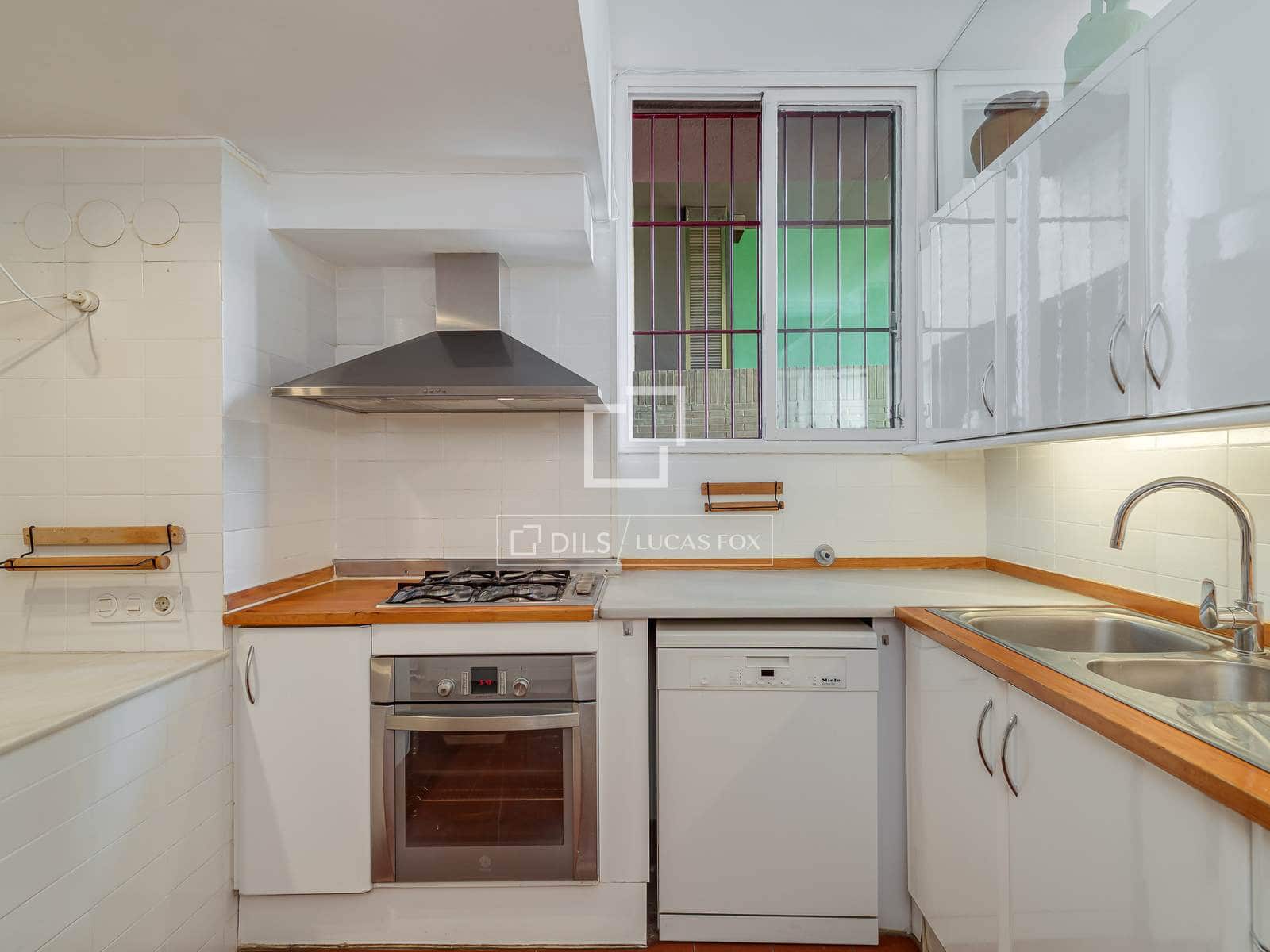Chalet de 3 habitaciones en Barcelona ciudad en alquiler con piscina garaje - 3.925 € (Ref: 10048437)