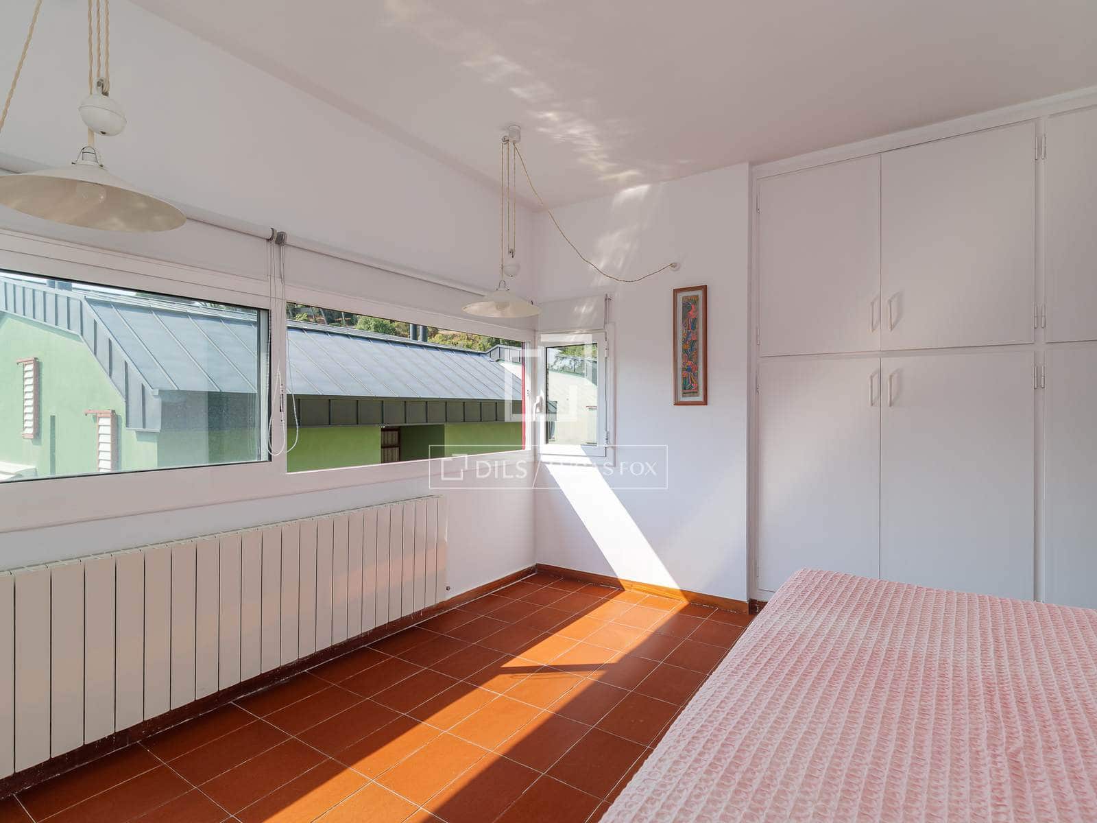 Chalet de 3 habitaciones en Barcelona ciudad en alquiler con piscina garaje - 3.925 € (Ref: 10048437)
