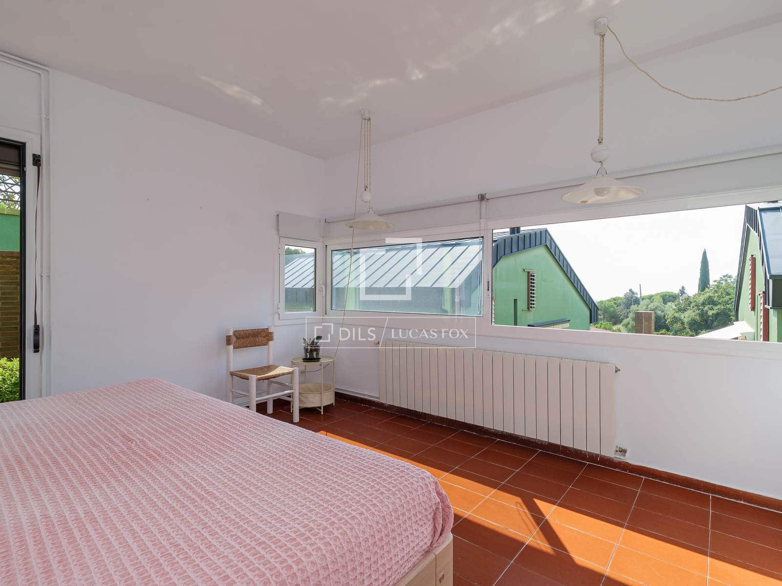 Chalet de 3 habitaciones en Barcelona ciudad en alquiler con piscina garaje - 3.925 € (Ref: 10048437)