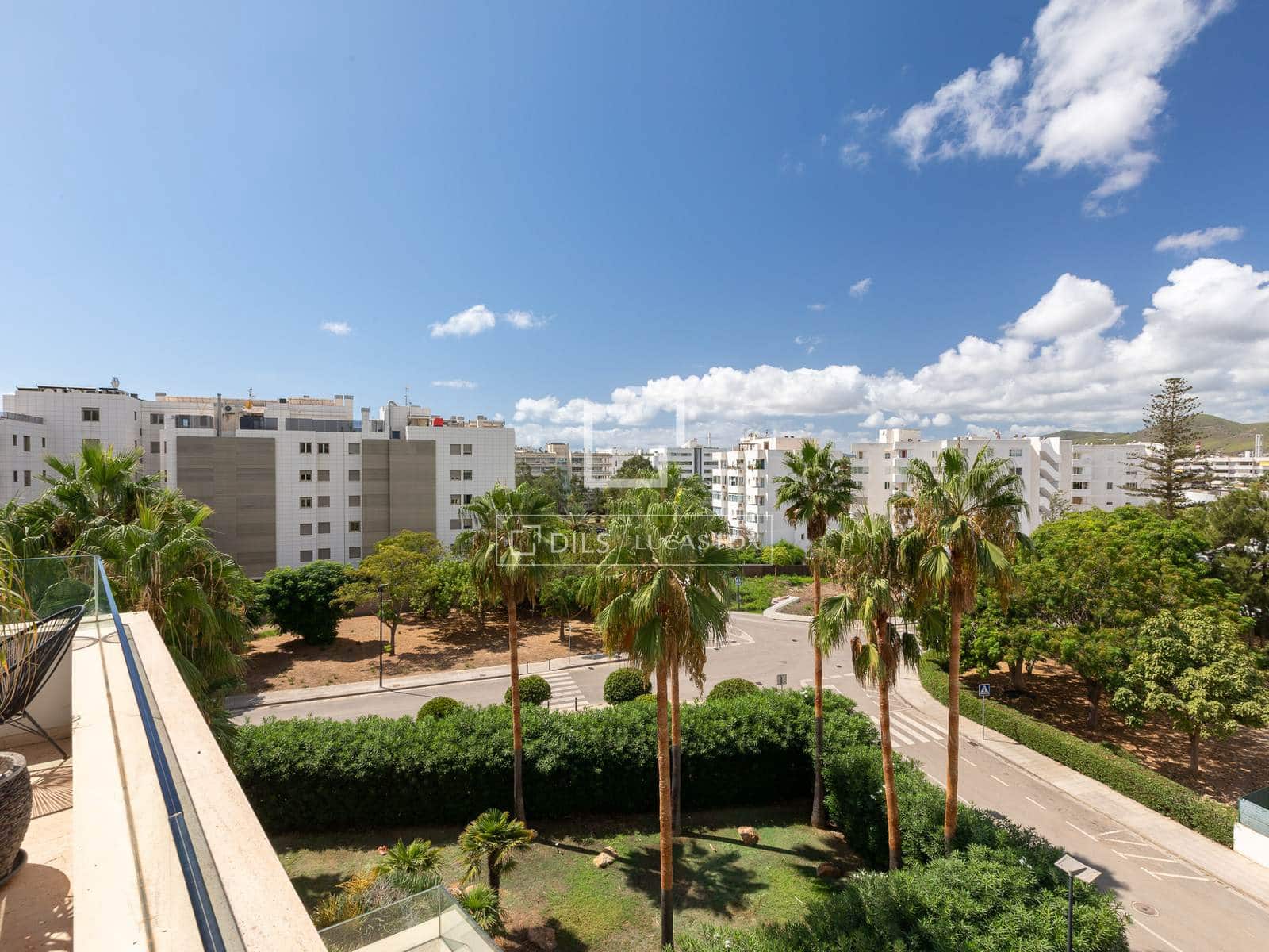 1 Zimmer Apartment zu verkaufen in Ibiza / Eivissa Stadt mit Pool Garage - 675.000 € (Ref: 10048438)