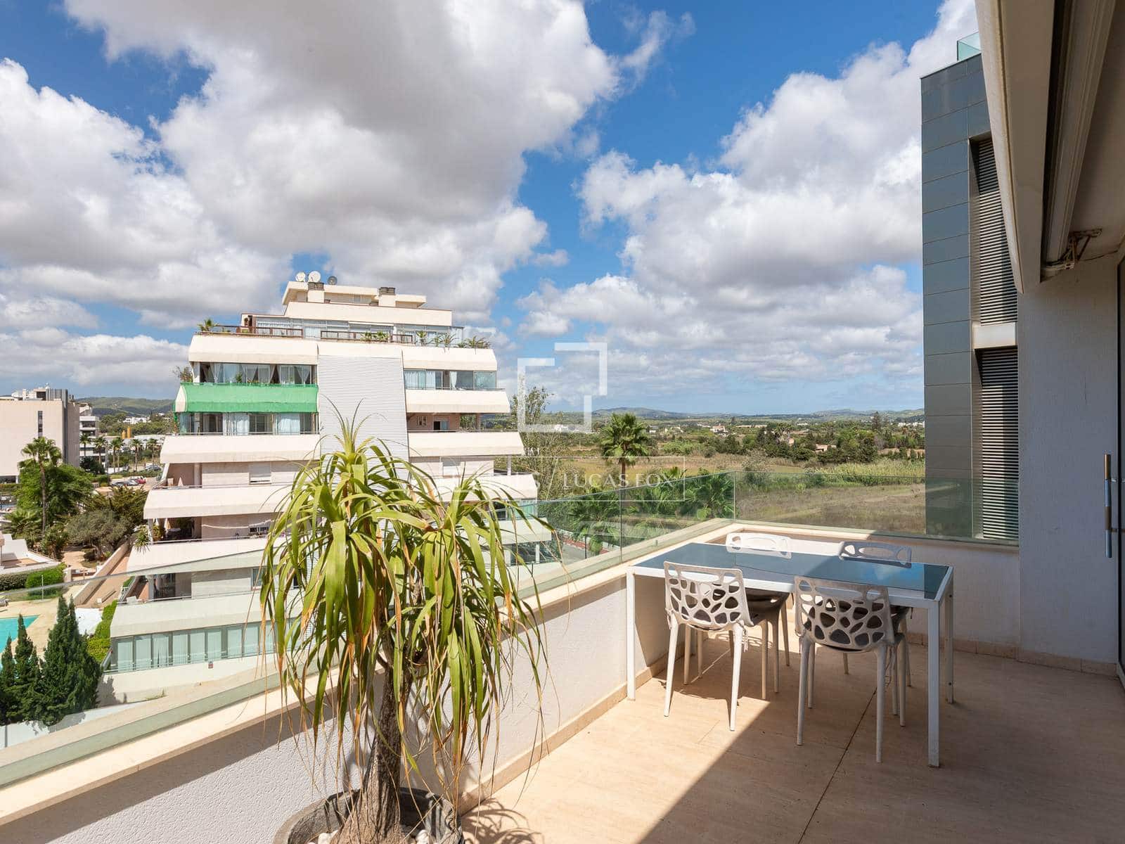 1 Zimmer Apartment zu verkaufen in Ibiza / Eivissa Stadt mit Pool Garage - 675.000 € (Ref: 10048438)