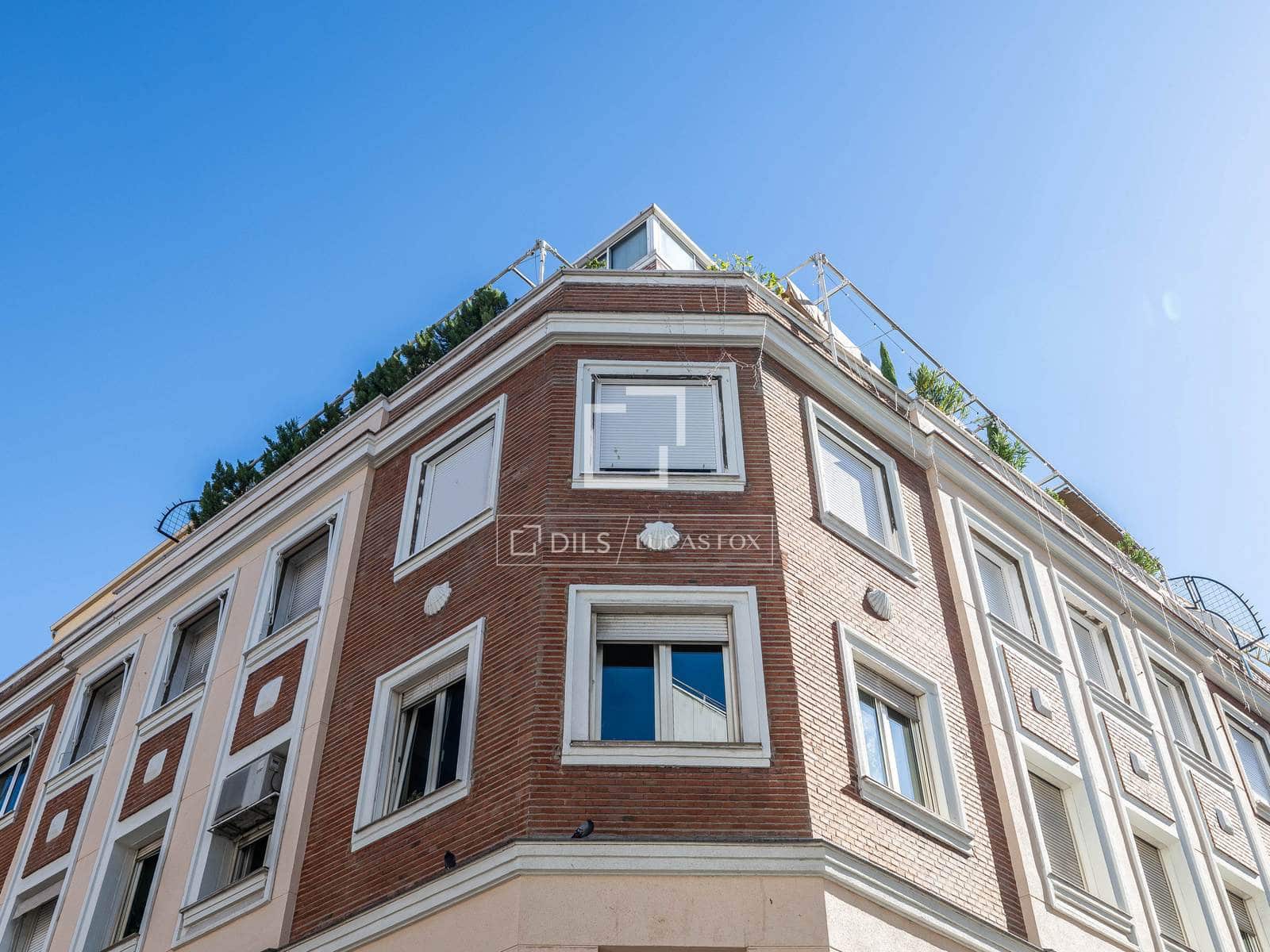 2 soverom Penthouse til salgs i Madrid by - € 1 100 000 (Ref: 10048440)