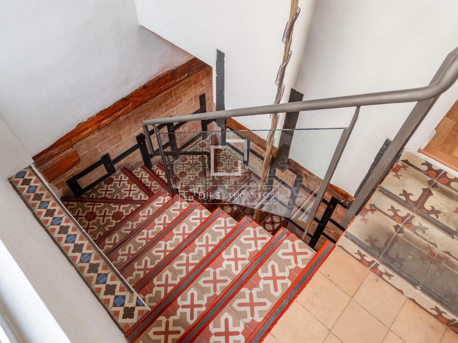 Kommersiell till salu i Valencia stad - 1 330 000 € (Ref: 10048441)