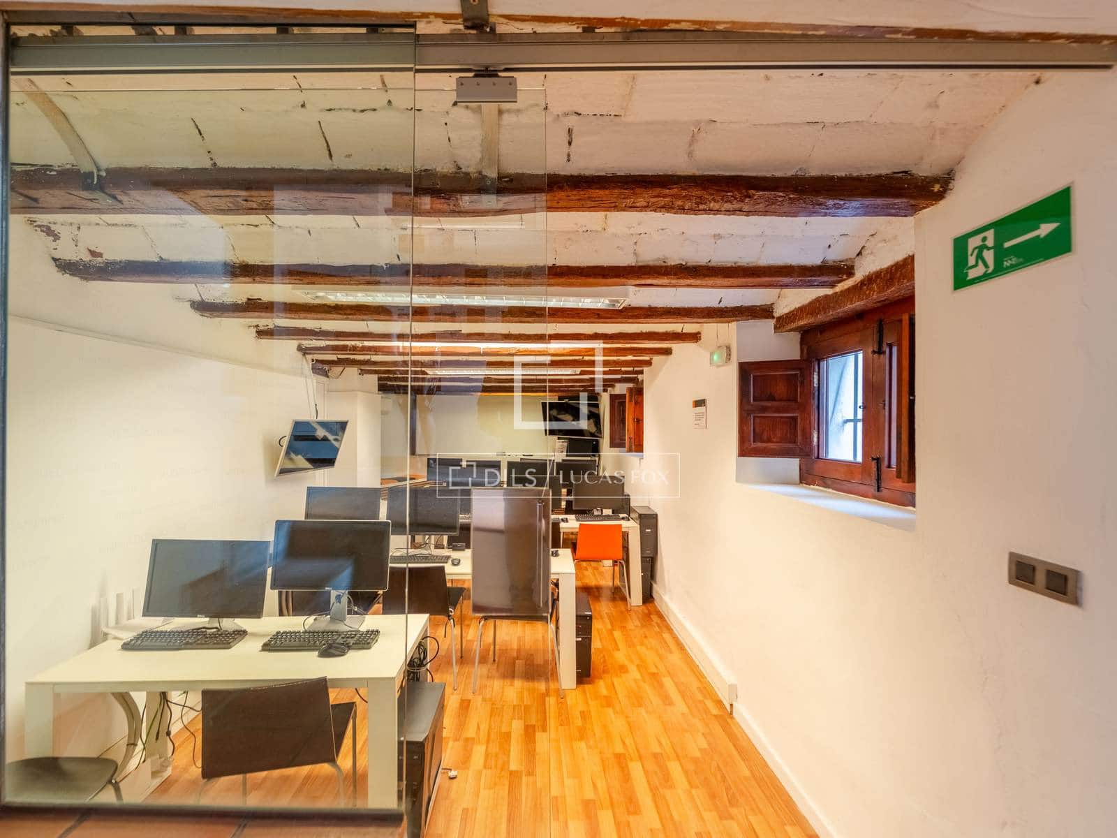 Kommersiell till salu i Valencia stad - 1 330 000 € (Ref: 10048441)