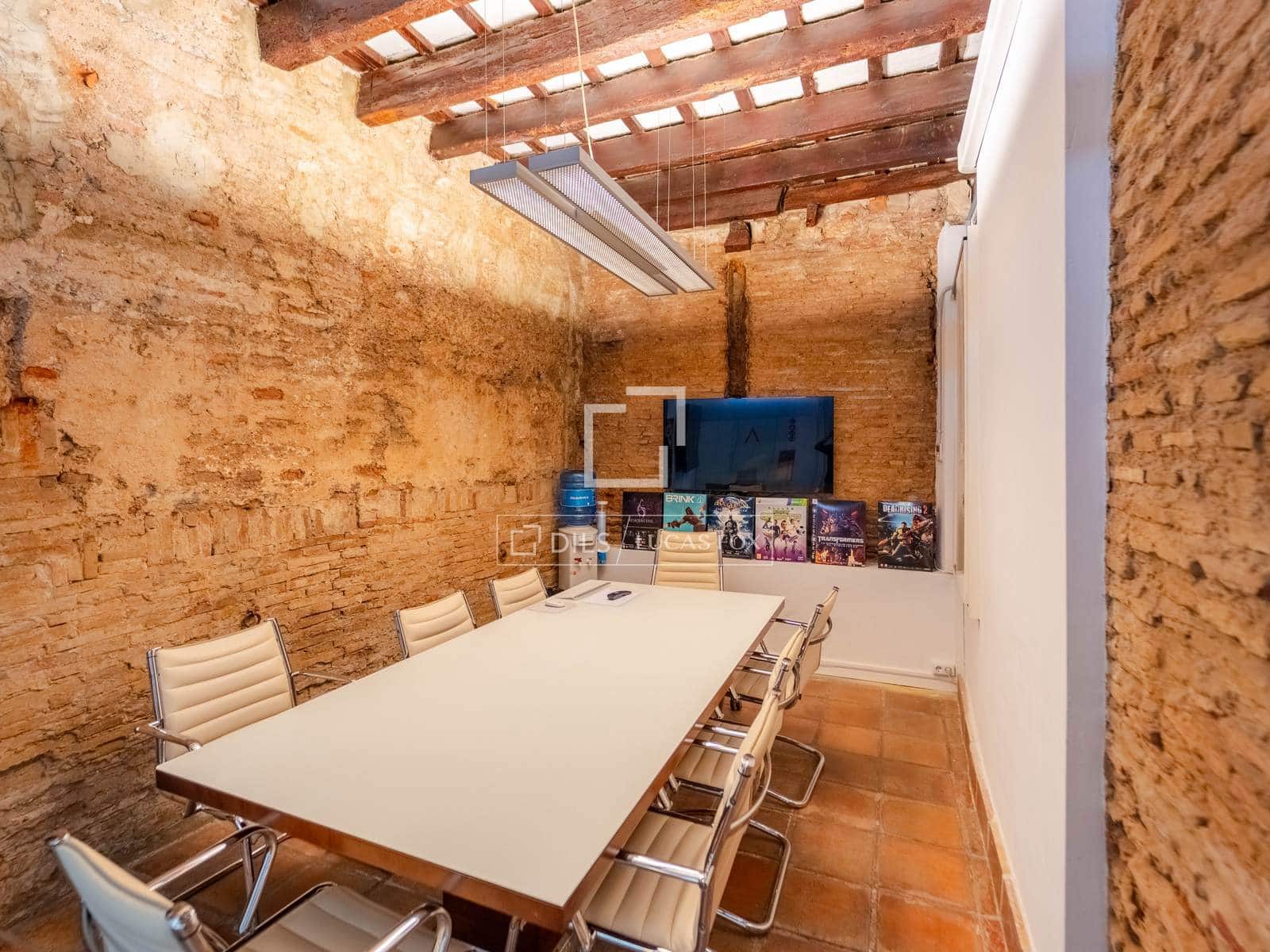 Kommersiell till salu i Valencia stad - 1 330 000 € (Ref: 10048441)