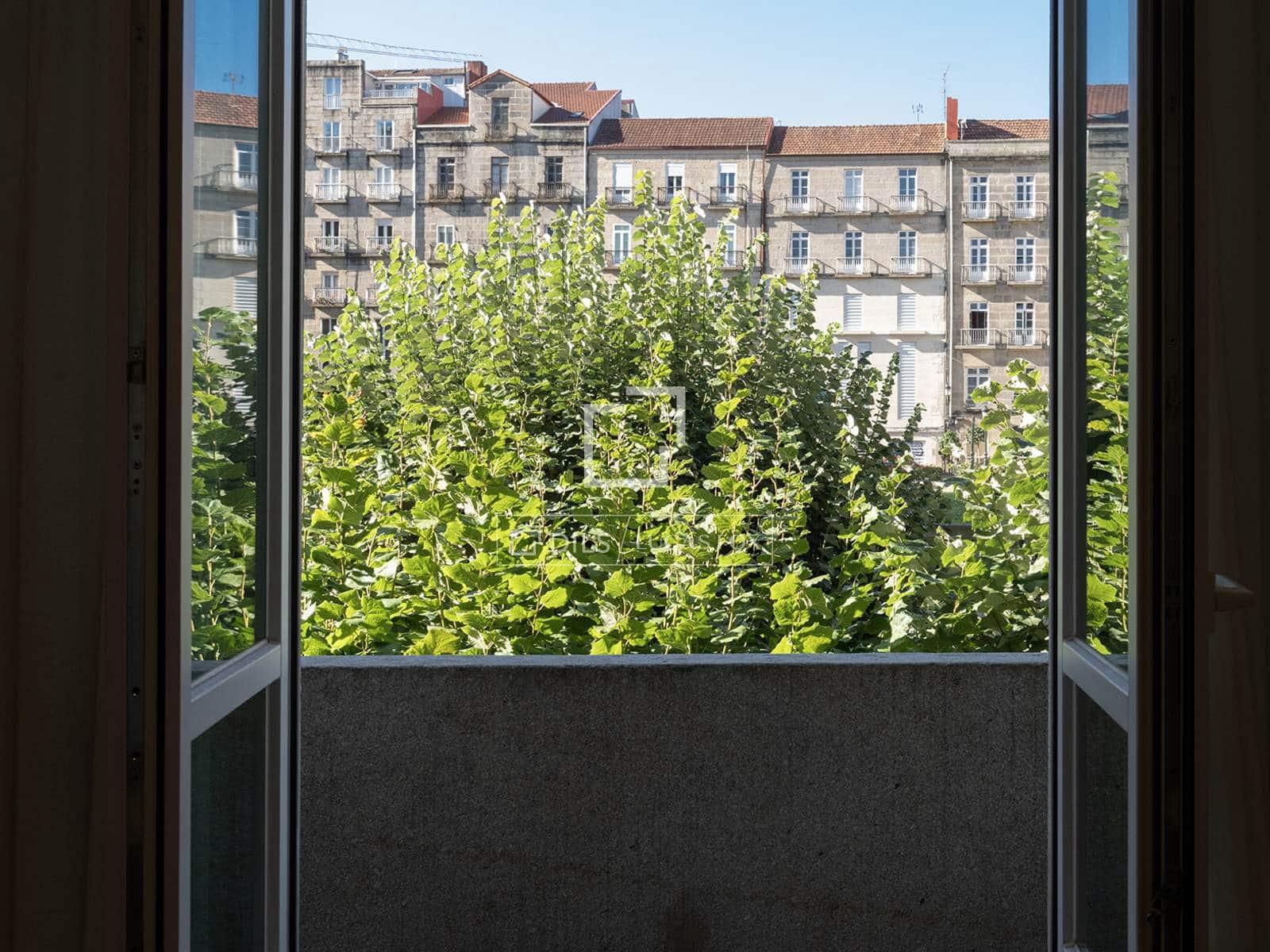 4 Zimmer Apartment zu verkaufen in Vigo mit Garage - 940.000 € (Ref: 10048442)