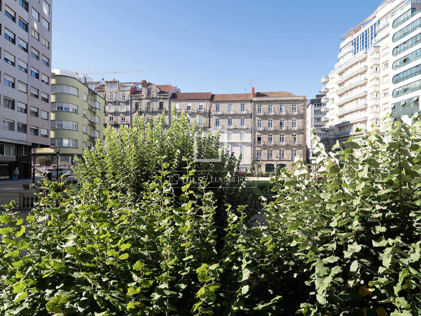 4 Zimmer Apartment zu verkaufen in Vigo mit Garage - 940.000 € (Ref: 10048442)