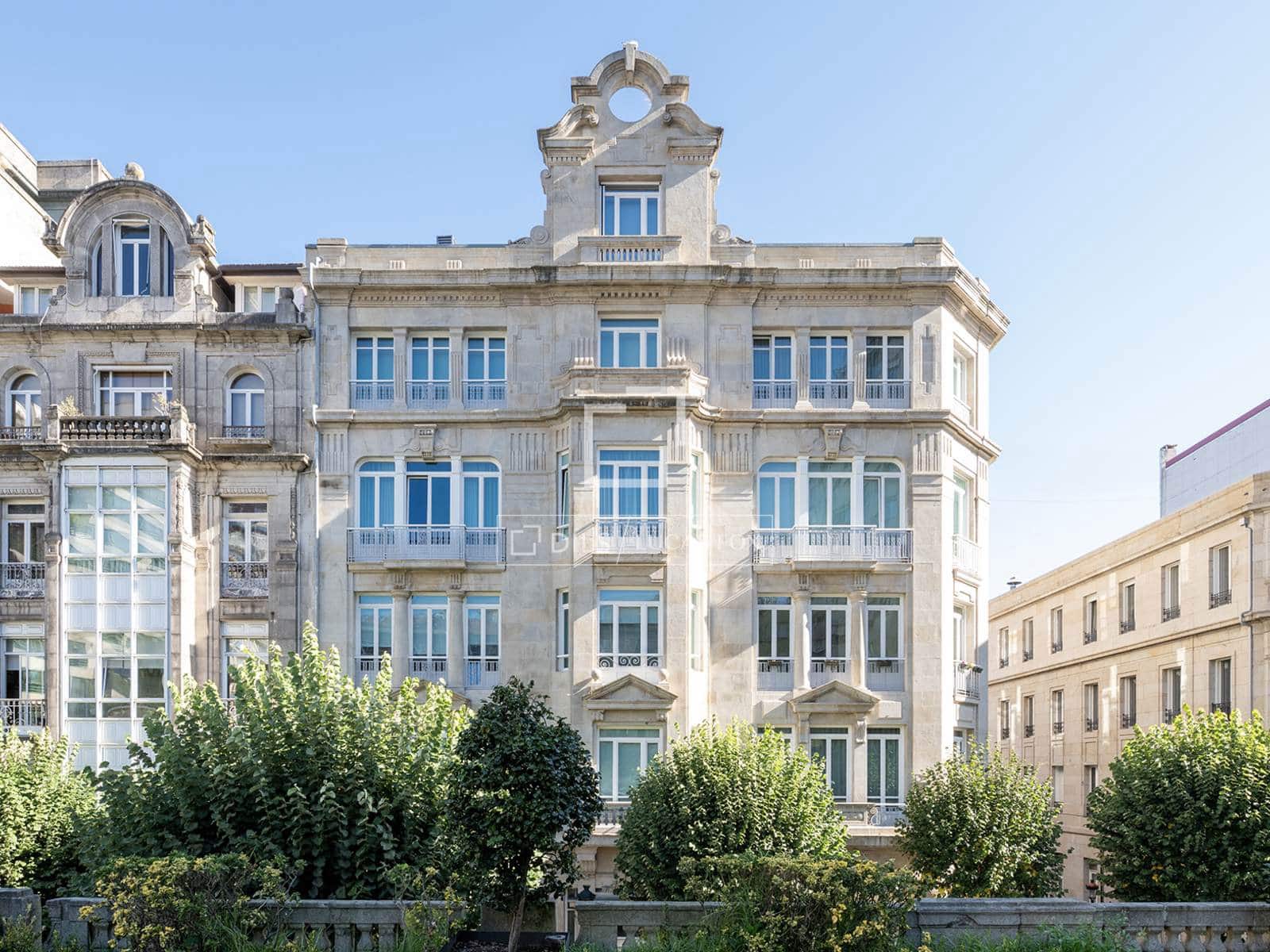 4 Zimmer Apartment zu verkaufen in Vigo mit Garage - 940.000 € (Ref: 10048442)