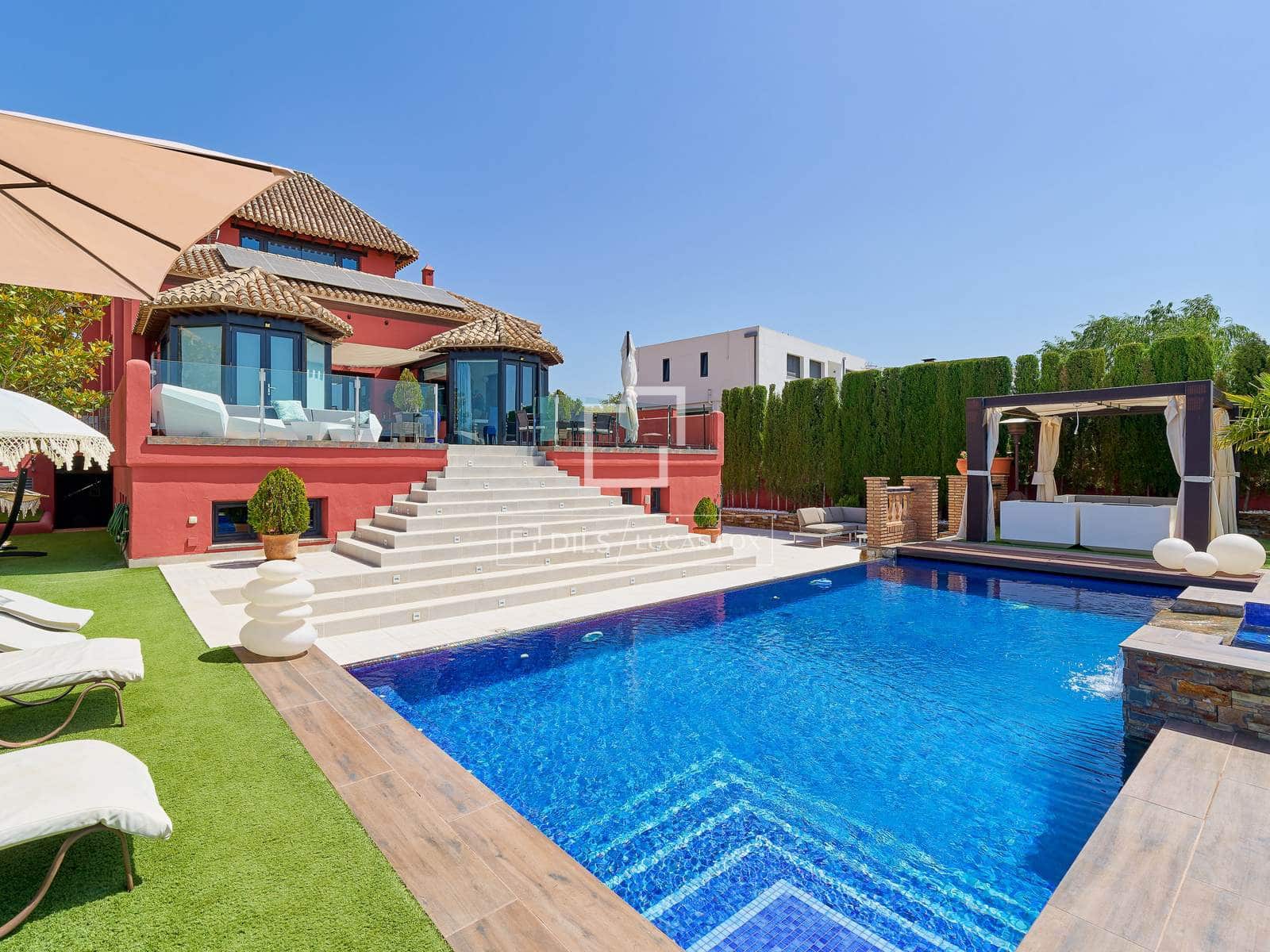 4 soverom Villa til salgs i La Zubia med svømmebasseng garasje - € 1 395 000 (Ref: 10048504)
