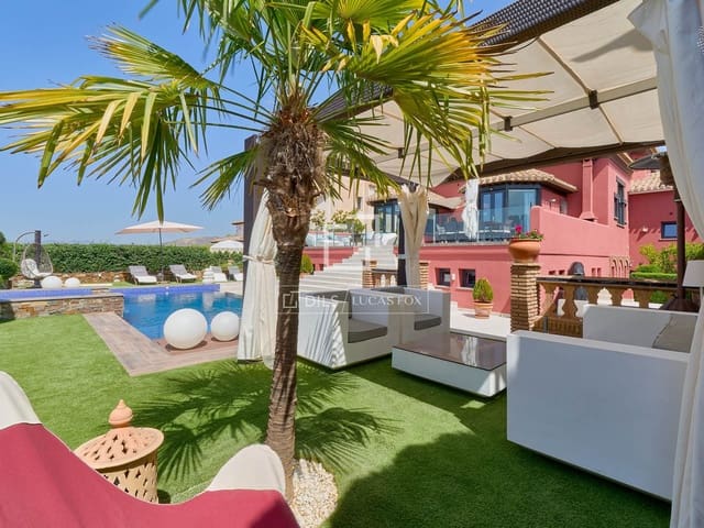 4 slaapkamer Villa te koop in La Zubia met zwembad garage - € 1.395.000 (Ref: 10048504)