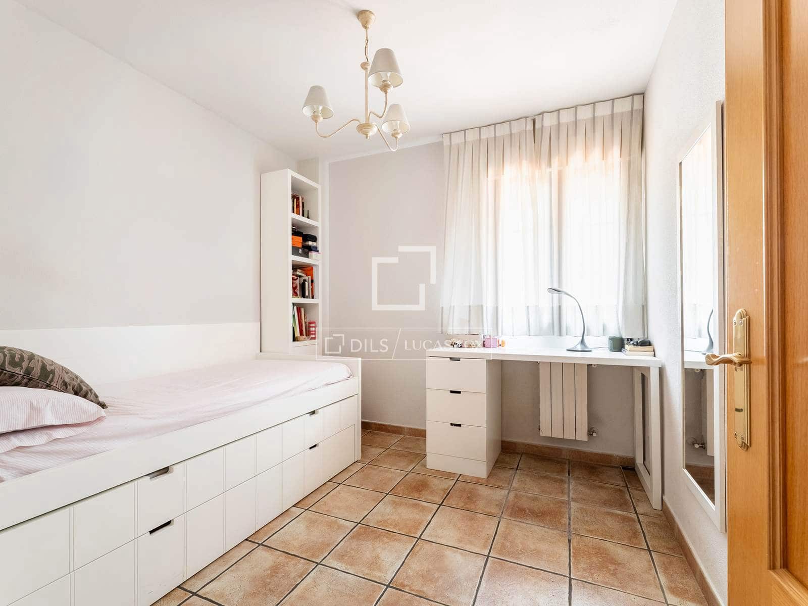 4 Zimmer Apartment zu verkaufen in Majadahonda mit Pool Garage - 915.000 € (Ref: 10050437)