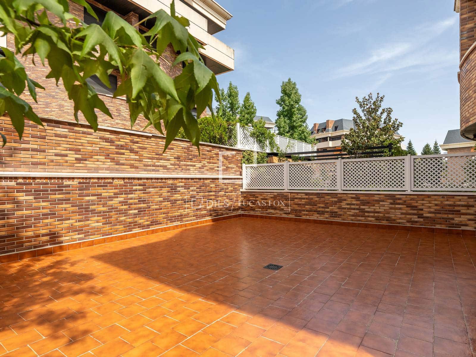 4 Zimmer Apartment zu verkaufen in Majadahonda mit Pool Garage - 915.000 € (Ref: 10050437)