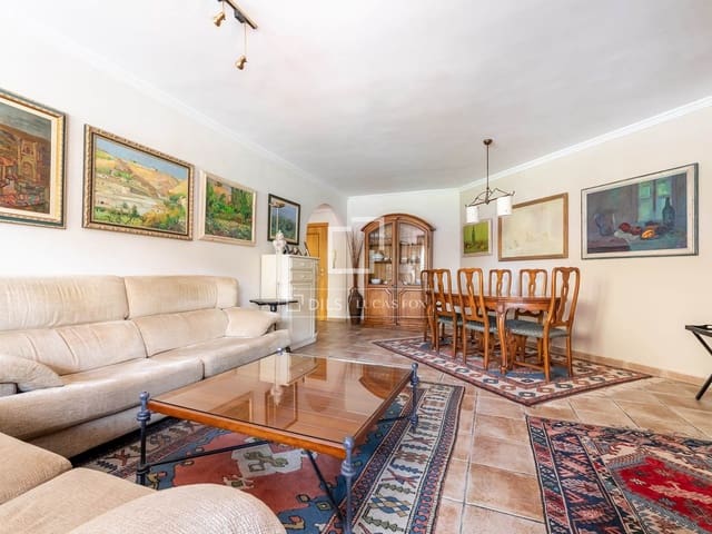 Apartamento de 4 habitaciones en Majadahonda en venta con piscina garaje - 915.000 € (Ref: 10050437)